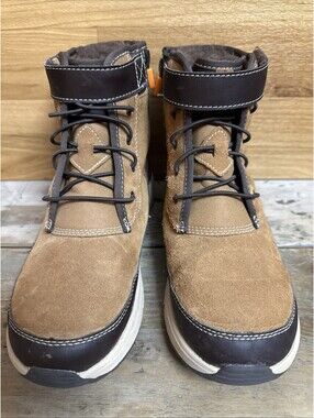 UGG Boots Beige Arren Weather Junior Size 5 Kids Boots 1132270k